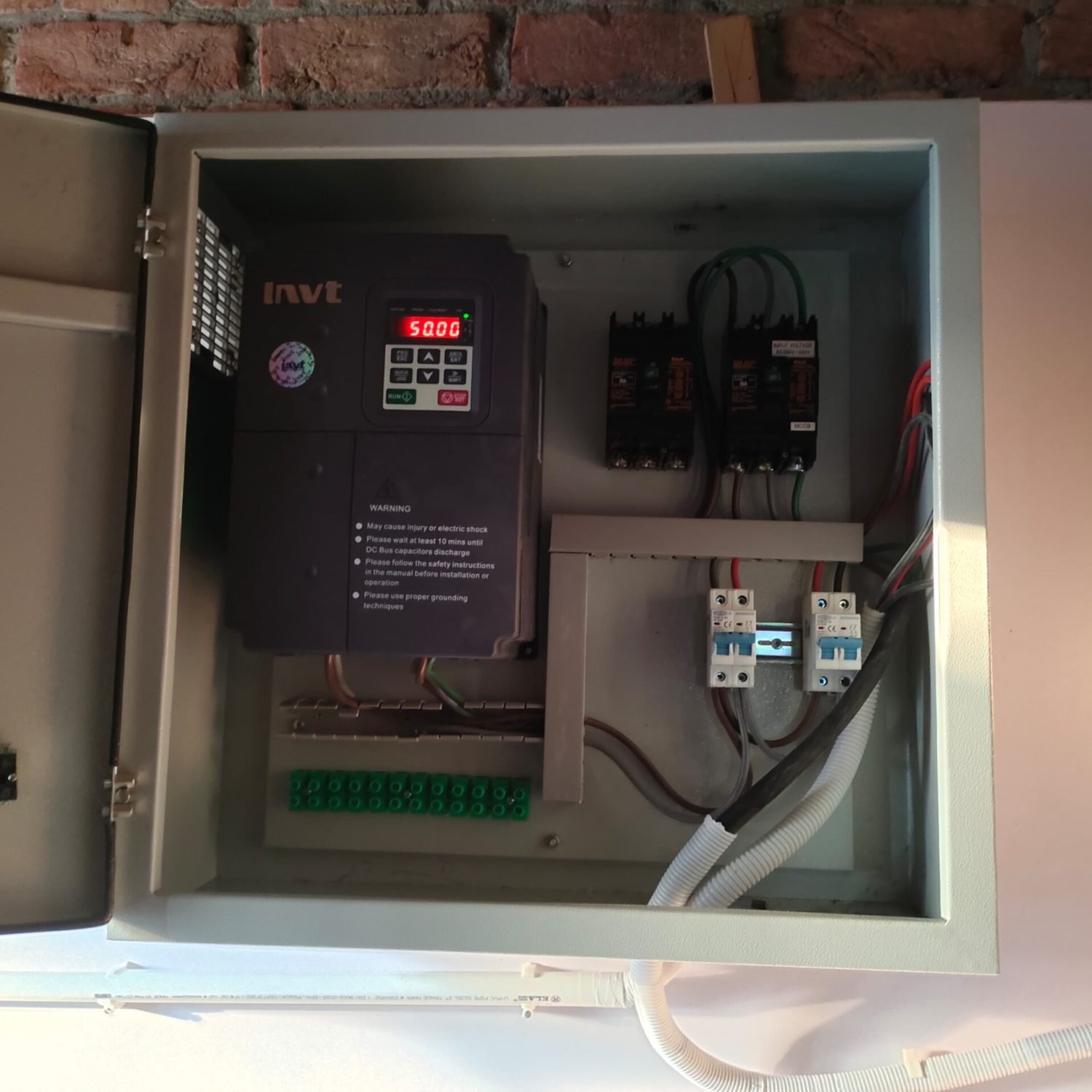 www.qatarpowertech.com