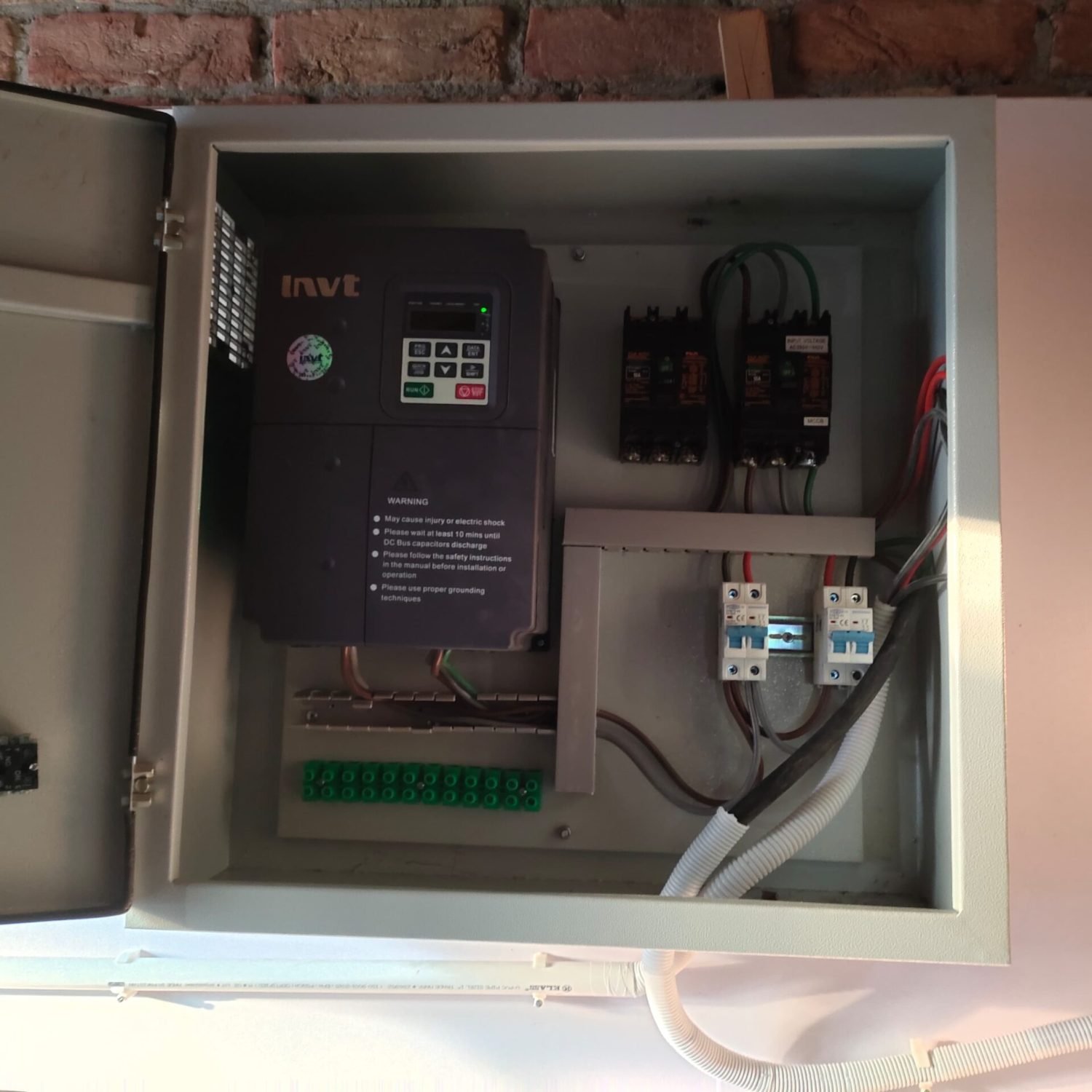 www.qatarpowertech.com